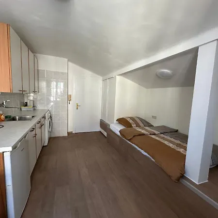 Appartement Kleines Zentrum & Gemeinschafts Bad Graz